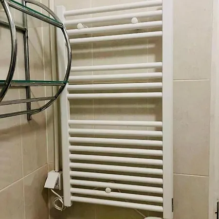 Exceptional With 2 Bedrooms Near The Sea 풀라