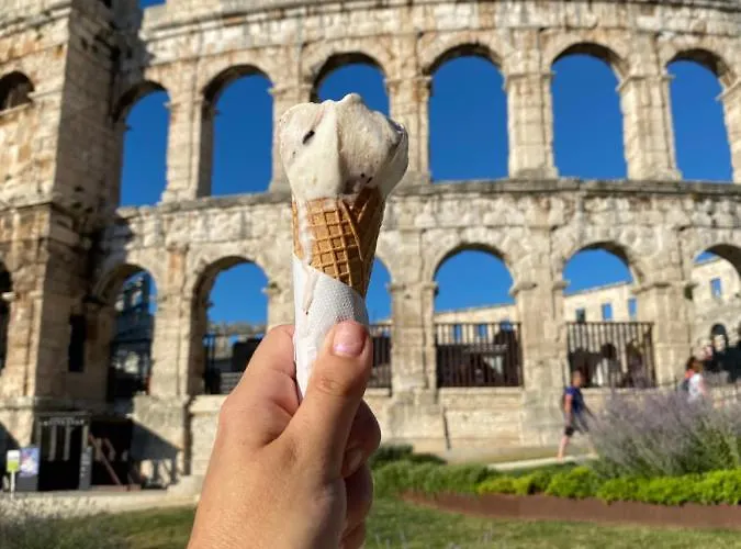 Apartment Exceptional With 2 Bedrooms Near The Sea