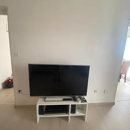 Exceptional With 2 Bedrooms Near The Sea * Pula