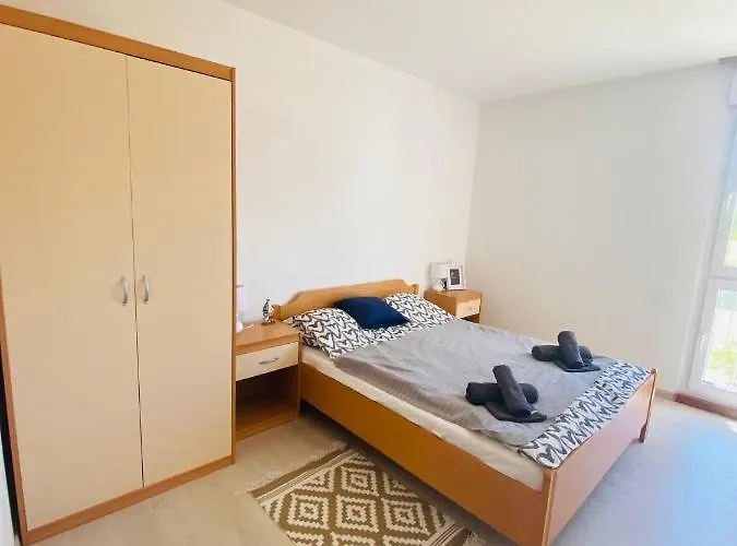 Exceptional With 2 Bedrooms Near The Sea Apartment *