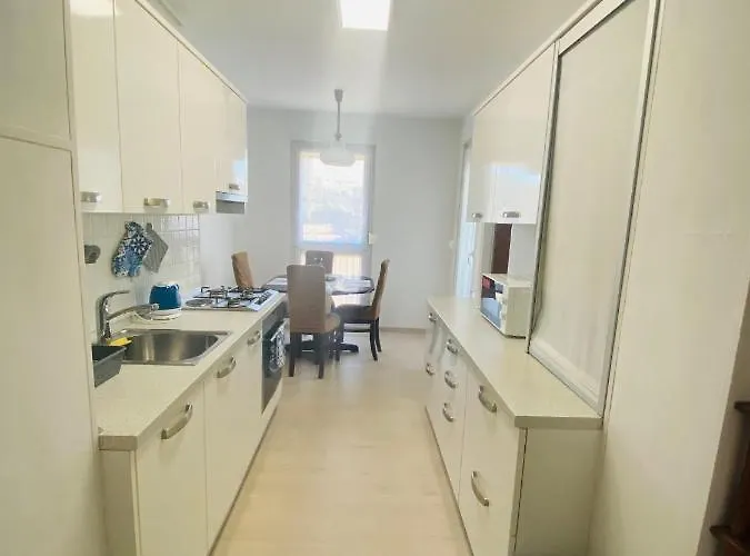 Apartment Exceptional With 2 Bedrooms Near The Sea